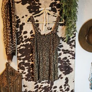 VENUS Leopard Print Top